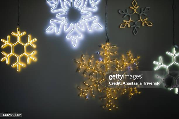 394 Neon Snowflake Stock Photos High Res Pictures And Images Getty 394-neon-snowflake-stock-photos-high-res-pictures-and-images-getty