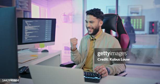 Computer Programergamer Game Programmer Photos and Premium High Res Pictures - Getty Images