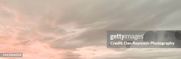 sky clouds typologies color hues - cloud typologies stock pictures, royalty-free photos & images