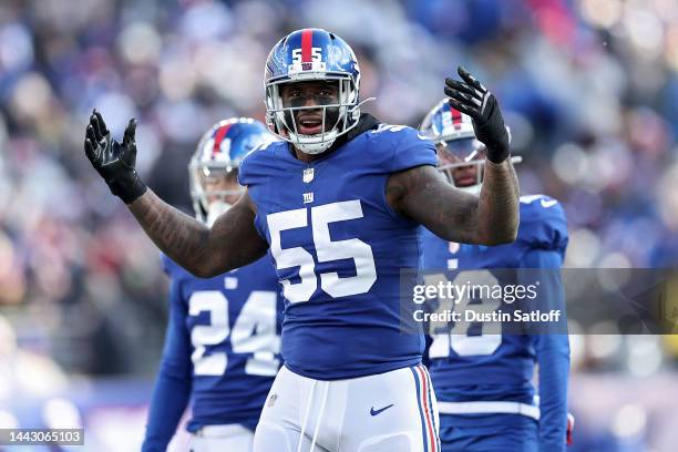 Jihad Ward of the New York Giants reacts during the second quarter against the Detroit Lions at MetLife Stadium on November 20, 2022 in East...