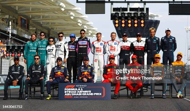 The drivers pose for the F1 2022 End of Year photo prior to the F1 Grand Prix of Abu Dhabi at Yas Marina Circuit on November 20, 2022 in Abu Dhabi,...