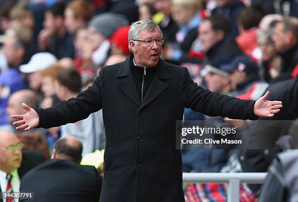 Sir Alex Ferguson of Manchester United expresses himself during the Barclays Premier League match between Sunderland and Manchester United at Stadium...