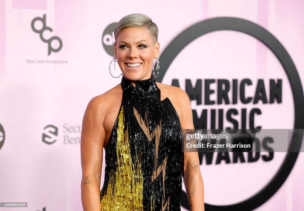 Pink attends the 2022 American Music Awards at Microsoft Theater on ...