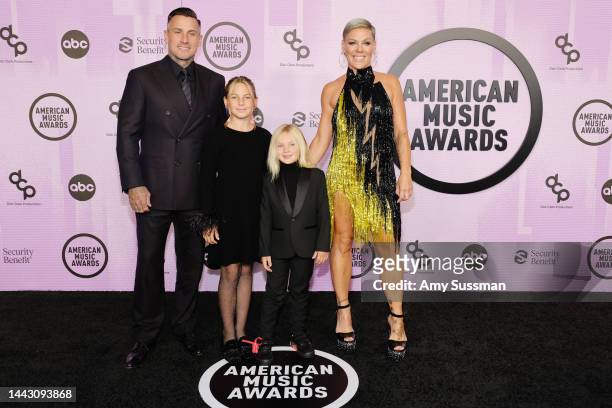 Carey Hart, Willow Sage Hart, Jameson Moon Hart, and P!nk attend the 2022 American Music Awards at Microsoft Theater on November 20, 2022 in Los...