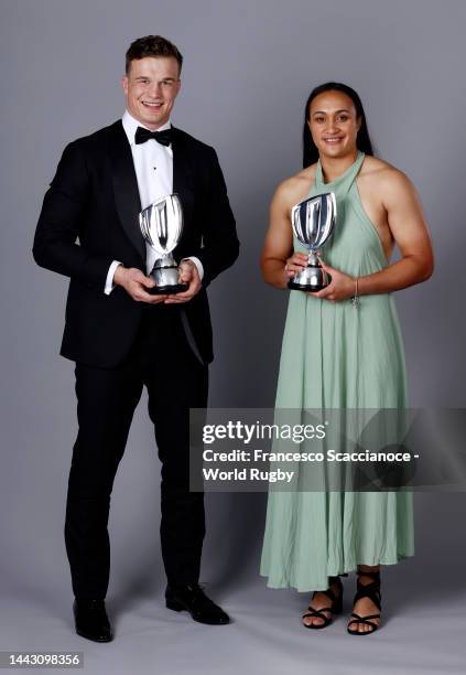 Josh van der Flier of Ireland winner of the World Rugby Men’s 15s Player of the Year in partnership with Mastercard and Ruahei Demant of New Zealand...