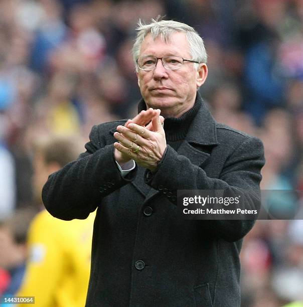 Manager Sir Alex Ferguson of Manchester United applauds the fans after the Barclays Premier League match between Sunderland and Manchester United at...