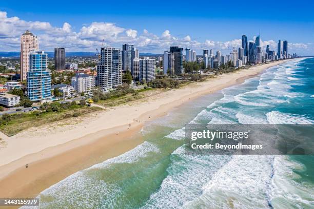 aerial view broadbeach towers looking north to surfersparadise, australia's gold coast - gold coast queensland 個照片及圖片檔