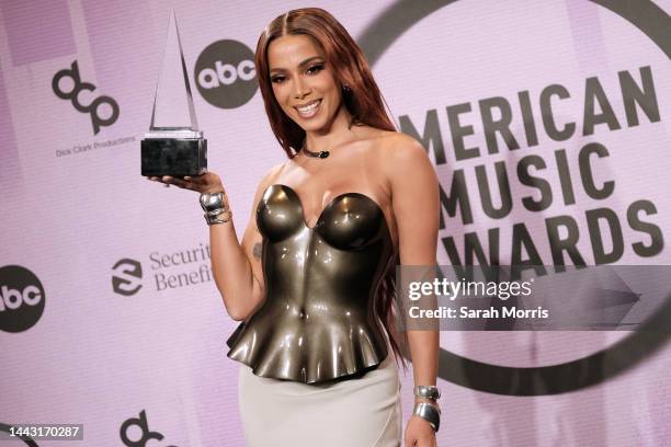 Anitta, winner of the Favorite Female Latin Artist award, poses in the press room at the 2022 American Music Awards at Microsoft Theater on November...