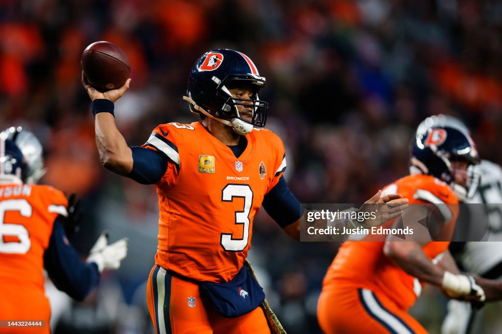 Las Vegas Raiders v Denver Broncos