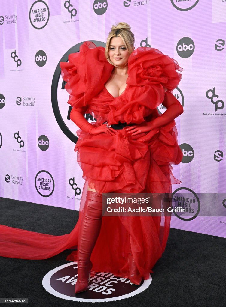 https://media.gettyimages.com/id/1443240016/photo/2022-american-music-awards-arrivals.jpg?s=1024x1024&w=gi&k=20&c=EcMEqmofR7QI726WTGU00R2tGIFNL3OsjBmbh_SFcsc=