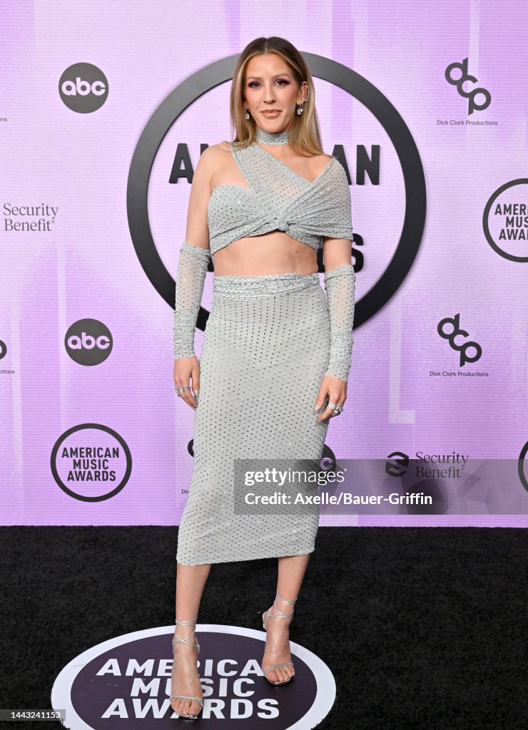 https://media.gettyimages.com/id/1443241153/photo/2022-american-music-awards-arrivals.jpg?s=1024x1024&w=gi&k=20&c=0Kbl4BHCbXaPW1umKLqfIYGXDukmngxcOPM7Dblyhq0=