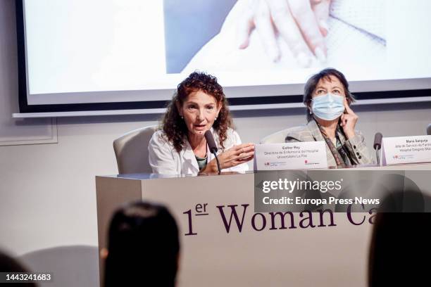 The head of nursing at the Hospital Universitario La Paz, Esther Rey, takes part in the round table discussion. 'Cancer and women: multidisciplinary...