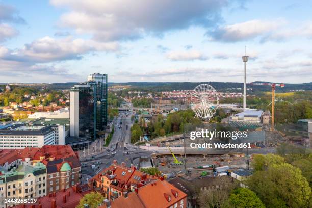 sweden, vastra gotaland county, gothenburg, view of gothia towers, korsvagen square and liseberg amusement park - göteborg stad bildbanksfoton och bilder