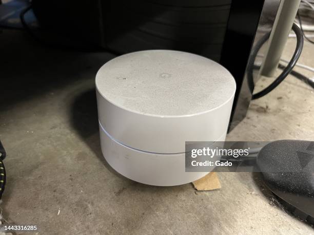 Dusty Router 43 Mesh Router Stock Photos, High-Res Pictures, and Images - Getty Images