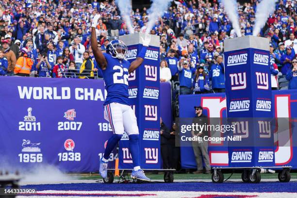 Adoree' Jackson of the New York Giants runs onto the field during introductions against the Houston Texans at MetLife Stadium on November 13, 2022 in...