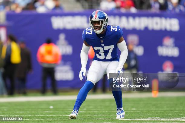 Fabian Moreau of the New York Giants defends against the Houston Texans at MetLife Stadium on November 13, 2022 in East Rutherford, New Jersey.