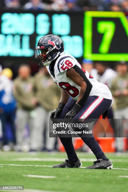 Christian Kirksey of the Houston Texans gets set against the New York Giants at MetLife Stadium on November 13, 2022 in East Rutherford, New Jersey.