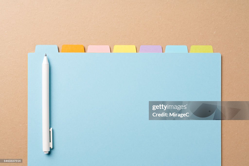 Index Card File Organizer With a Pen