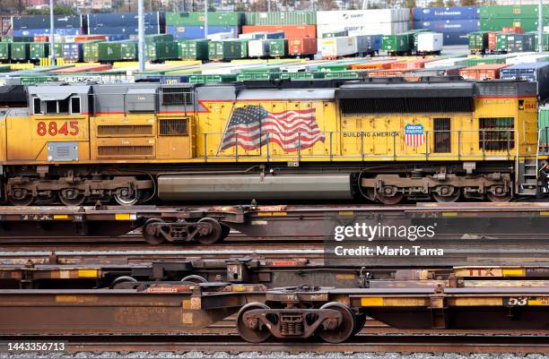 Union Pacific Container 94 Union Pacific Intermodal Terminal Stock Photos, High-Res Pictures ...