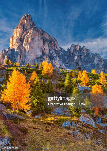 scenic view of rocky mountains against sky,passo di giau,colle santa lucia,belluno,italy - colle santa lucia stock pictures, royalty-free photos & images