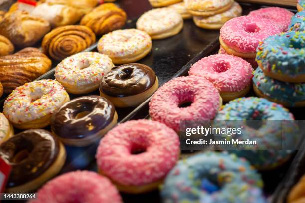 donuts - doughnut - fotografias e filmes do acervo