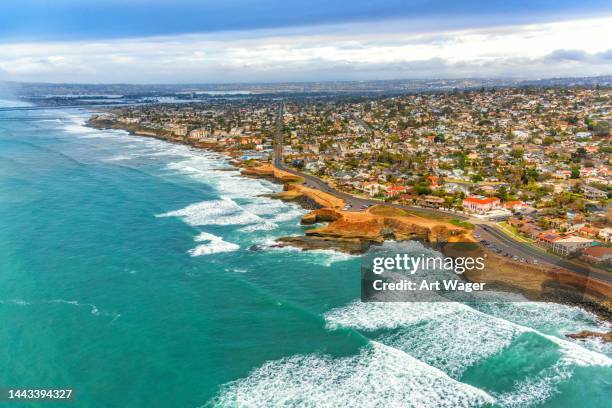 sunset cliffs aerial in san diego - södra kalifornien bildbanksfoton och bilder