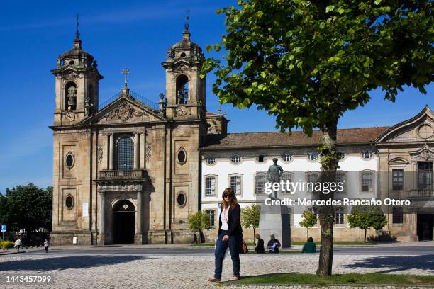 igreja do populo, church and convent. braga city, portugal. - braga district 個照片及圖片檔