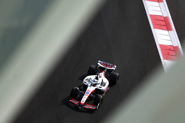 Formula 1 Testing in Abu Dhabi - Day OneABU DHABI, UNITED ARAB EMIRATES - NOVEMBER 22: Nico Hulkenberg of Germany driving the Haas F1 VF-22 Ferrari on track during Formula 1 testing at Yas Marina Circuit on November 22, 2022 in Abu Dhabi, United Arab Emirates.