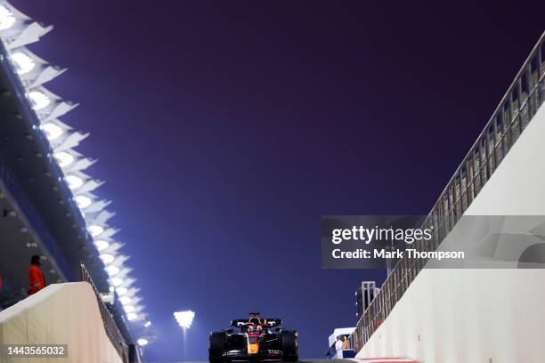 Liam Lawson of New Zealand driving the Oracle Red Bull Racing RB18 on track during Formula 1 testing at Yas Marina Circuit on November 22, 2022 in...