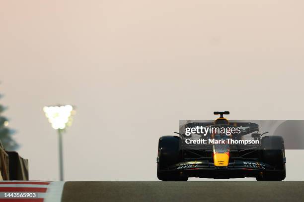 Liam Lawson of New Zealand driving the Oracle Red Bull Racing RB18 on track during Formula 1 testing at Yas Marina Circuit on November 22, 2022 in...