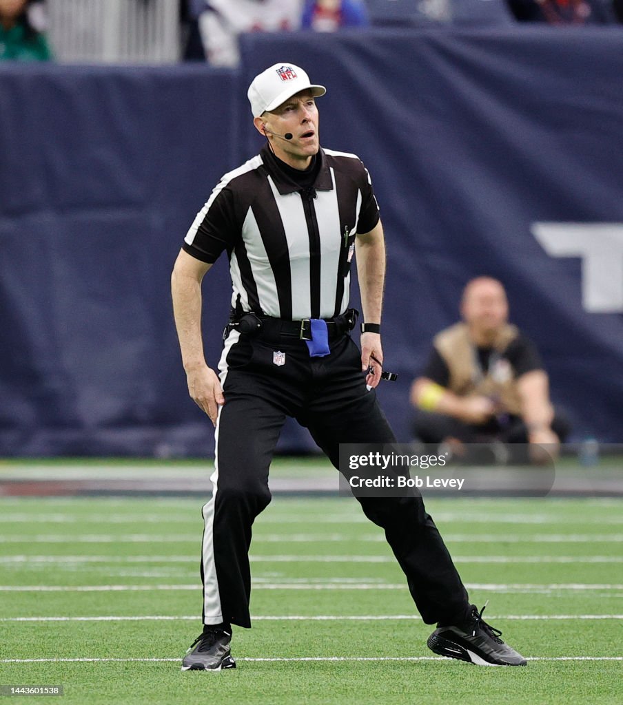 Commanders Referee Referee Scott Novak at NRG Stadium on November 20, 2022 in Houston ...