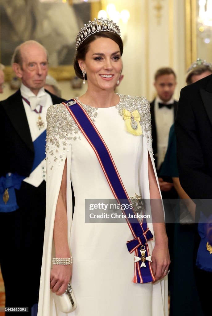 https://media.gettyimages.com/id/1443665391/photo/the-president-of-the-republic-of-south-africa-visits-the-united-kingdom-day-1.jpg?s=1024x1024&w=gi&k=20&c=qlWzzgrEzteRG6PhWfOQ2X0OEwFHA3XTRdQWuRWnLXU=
