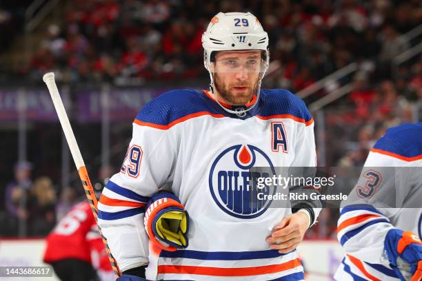 Leon Draisaitl of the Edmonton Oilers skates against the New Jersey Devils on November 21, 2022 at the Prudential Center in Newark, New Jersey.