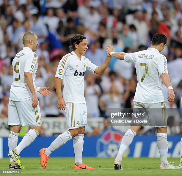 Cristiano Ronaldo Ozil Photos And Premium High Res Pictures Getty Images cristiano-ronaldo-ozil-photos-and-premium-high-res-pictures-getty-images