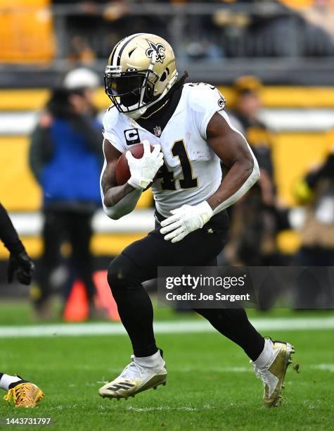 Alvin Kamara of the New Orleans Saints in action during the game against the Pittsburgh Steelers at Acrisure Stadium on November 13, 2022 in...
