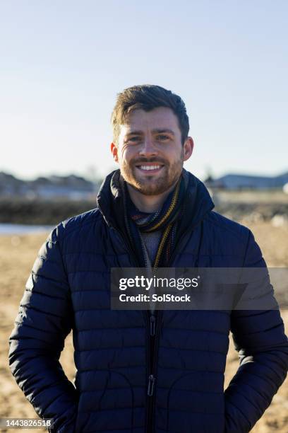 portrait on the beach - medium shot stock pictures, royalty-free photos & images