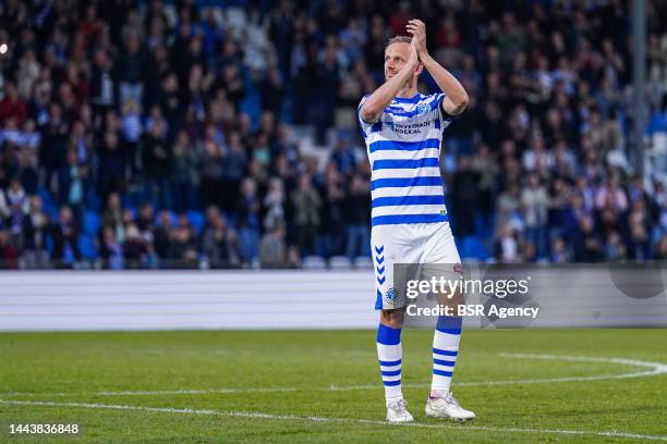 Siem de Jong of De Graafschap tHanking the fans for their support during the Keuken Kampioen Divisie match between De Graafschap and FC Den Bosch at...