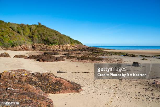 traeth lligwy beach near moelfre, anglesey, wales - anglesey wales stock-fotos und bilder