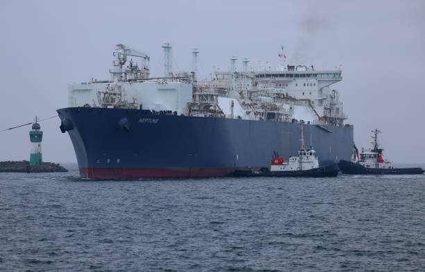 DEU: First Regasification Ship For New LNG Terminals Arrives At German Port