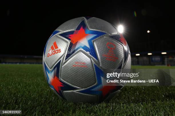 The Match ball is seen on the pitch prior to the UEFA Women's... News Photo - Getty Images The Match ball is seen on the pitch prior to the UEFA Women's... News Photo - Getty Images