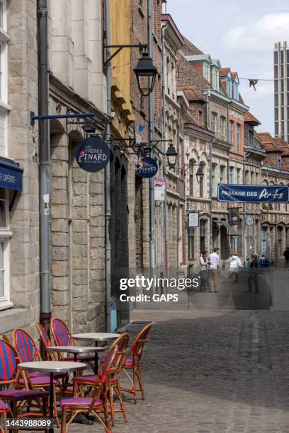 old street in lille - nord pas de calais stock pictures, royalty-free photos & images