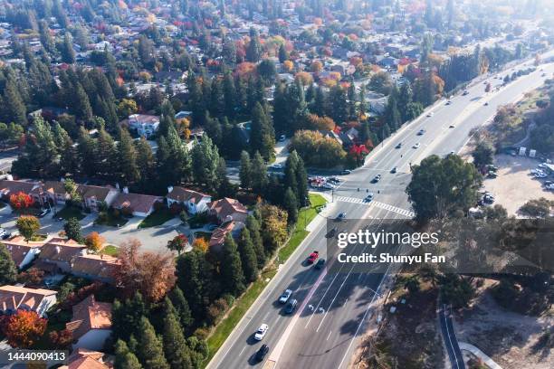 suburban development at fresno, california - fresno county stockfoto's en -beelden