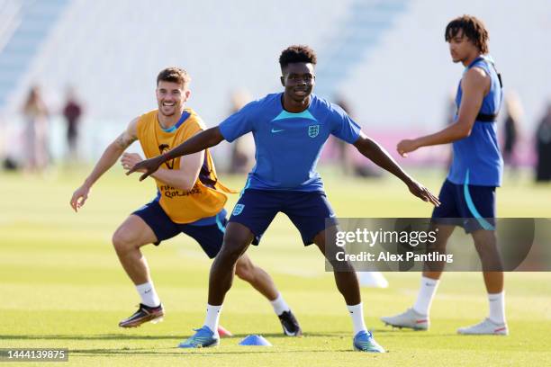 Bukayo Saka and Mason Mount of England train during the England Training Session at Al Wakrah SC Stadium on November 24, 2022 in Doha, Qatar.