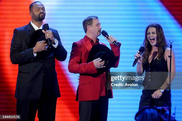 Country Singers Cowboy Troy, John Rich, and Gretchen Wilson perform at the Republican National Convention in St. Paul, Minnesota on September 3,...