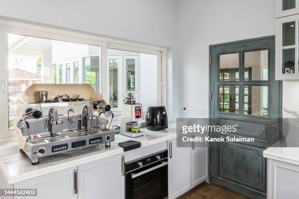 modern kitchen room interior - airfryer stock-fotos und bilder