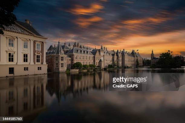 dutch parliament buildings in the hague, netherlands - the hague netherlands stock pictures, royalty-free photos & images