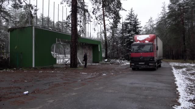 UKR: Aid Convoy Delivers Building Materials Across The Border In Donetsk Oblast