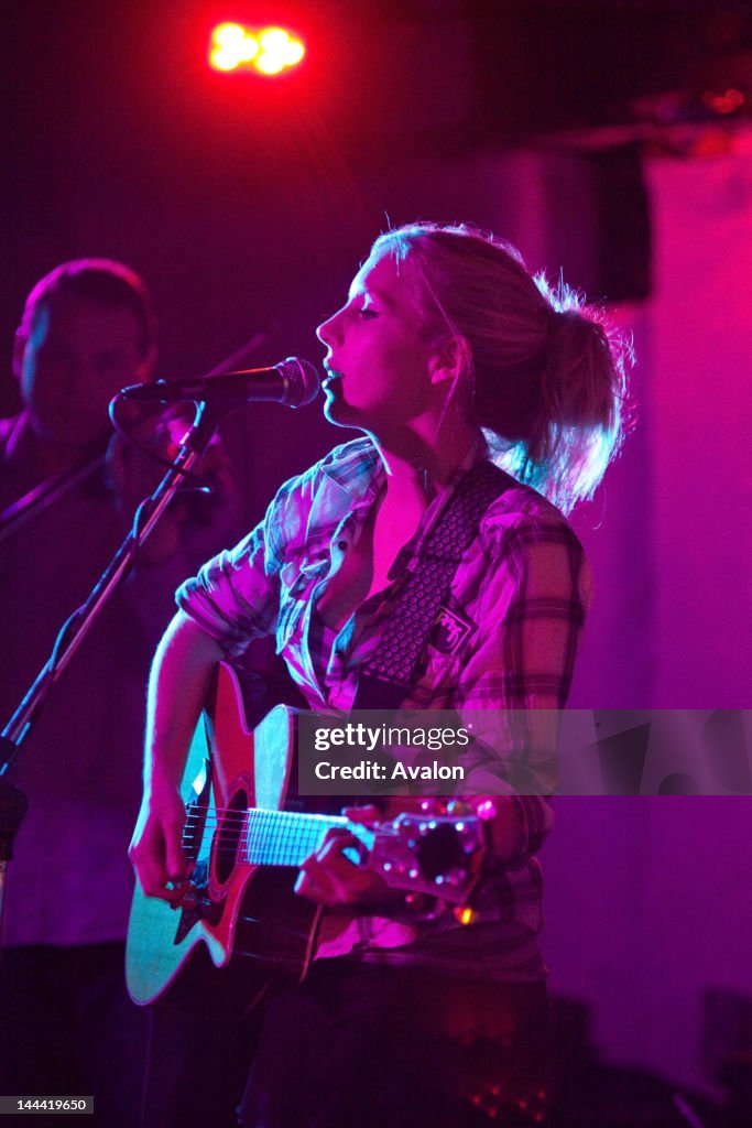 Ella Edmondson - The Borderline