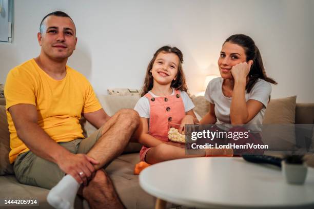 Family Watching Tv Cartoon Photos and Premium High Res Pictures - Getty Images Family Watching Tv Cartoon Photos and Premium High Res Pictures - Getty Images
