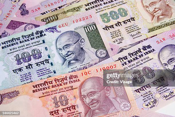 collection of indian rupees - indian five hundred rupee note stock pictures, royalty-free photos & images